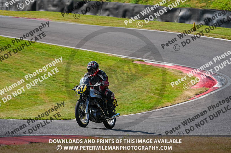 cadwell park;cadwell park photographs;cadwell trackday photographs;enduro digital images;event digital images;eventdigitalimages;peter wileman photography;racing digital images;trackday digital images;trackday photos